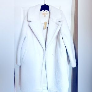 Brand new Michael Kors Sherpa teddy coat- with tags. Size M, excellent condition